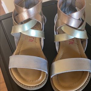 Girls sandals